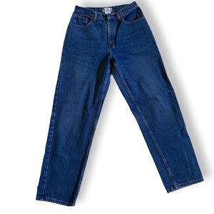 LL Bean Women’s 100% Cotton Jeans.  Original Fit. Relaxed. Size 10 R. Med. wash.
